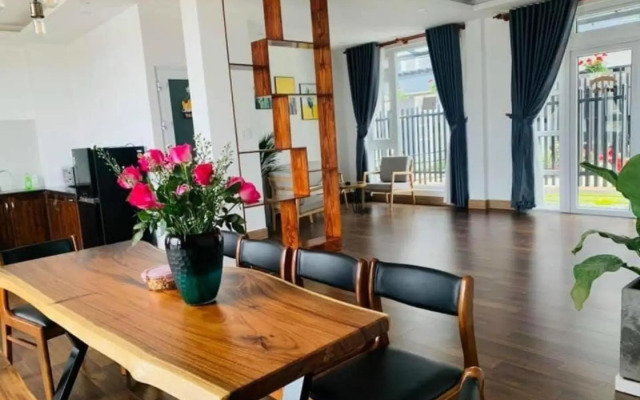 Đồi Gió HOUSE