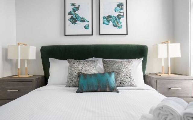 Taste of Art! Stunning Townhouse Stay@moonee Ponds