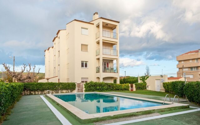 Picturesque Holiday Home in L'estartit With Swimming Pool