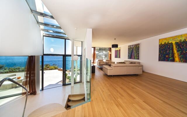 Golden Rays Luxury Villas