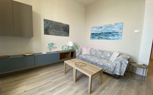 Seafront Building With Private Parking Space-rif Ross2m