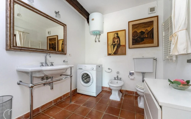 Italianway - Menadel - Casa del Leone