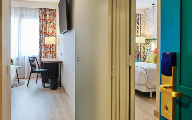 Renaissance Paris La Defense Hotel