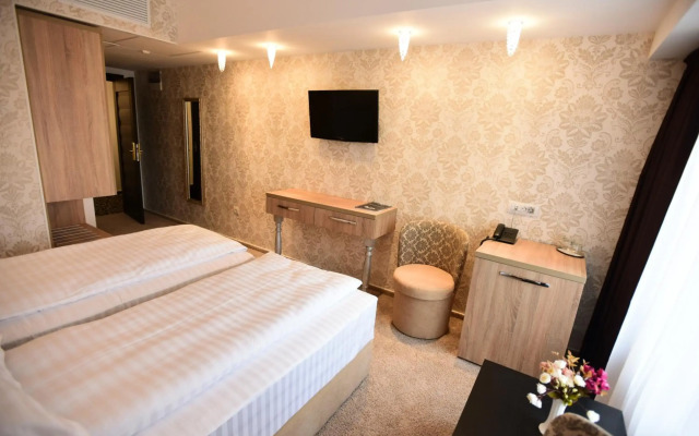 La Rocca Hotel Boutique