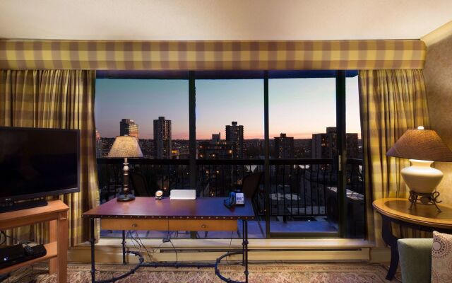 Sunset Inn and Suites