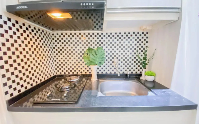 Spacious 2Br At Apartment Parahyangan Residence