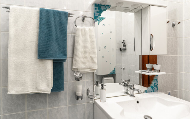 Квартира Малоохтинский 84б