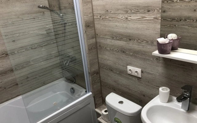 L-hotel