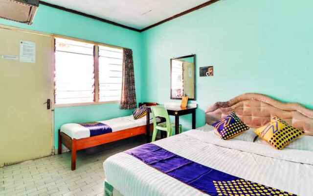 SPOT ON 90003 Villa Tawang