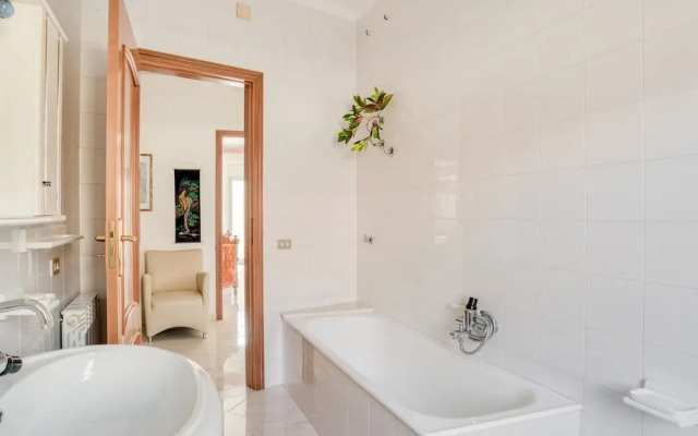 Independent House With Shared Pool