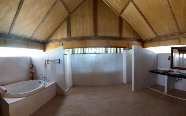 Wakatobi Patuno Diving & Beach Resort