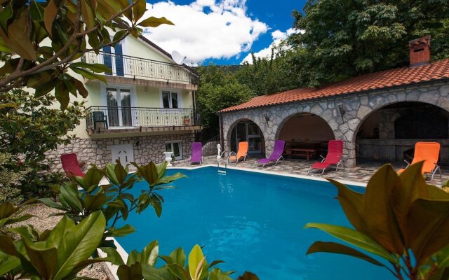 Cozy Holiday Home in Grižane with Swimming Pool