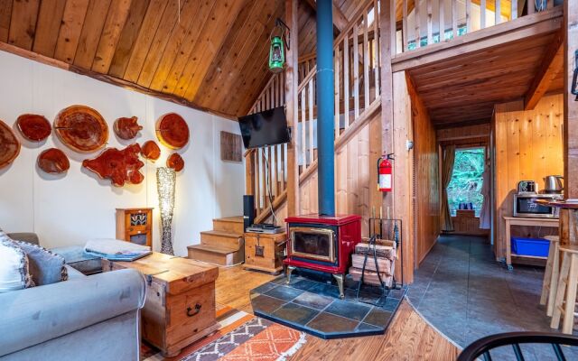 The Tree House Cottage