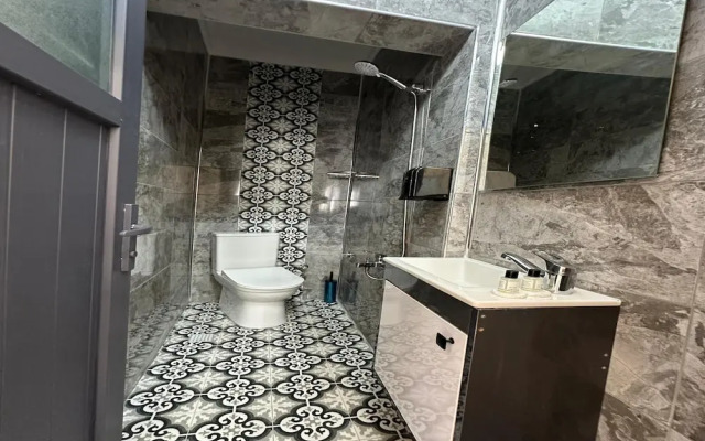 Asil Kosova Hotel