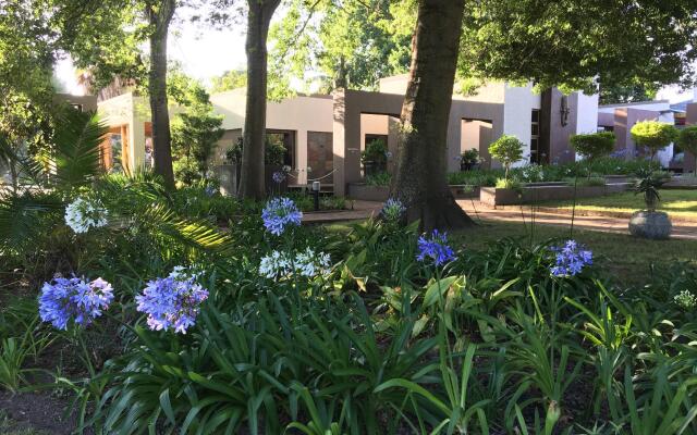 Lily Pond Country Lodge