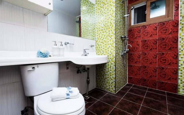 Gangneung Gyeongpo Woojeong Pension