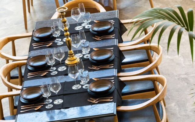 Elysian Luxury Hotel & Spa