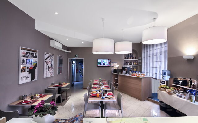 Anton&Art Hotel