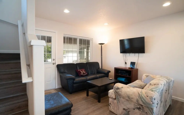 Dungeness Pond 3 Bedroom Home