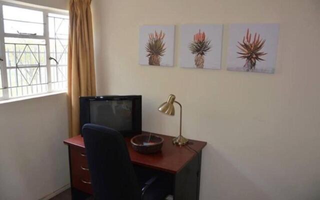 Cosy 2-bed House in Maseru for Perfect Calm and re