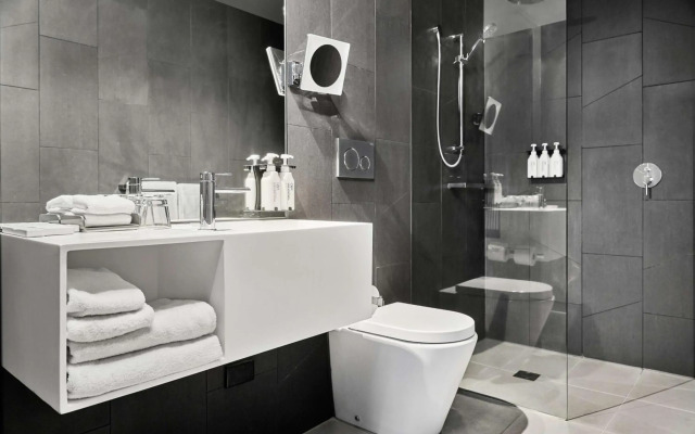 Vibe Hotel Melbourne Docklands