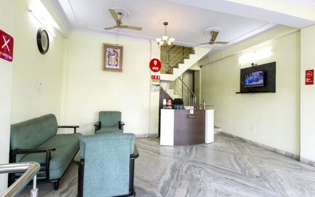 OYO 7794 Hotel Raghukul