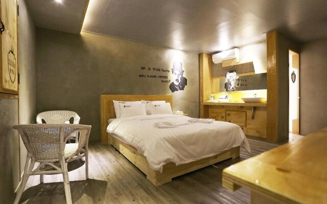 illusion hotel