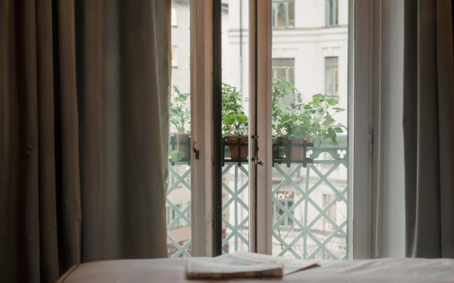 The Sparrow Hotel
