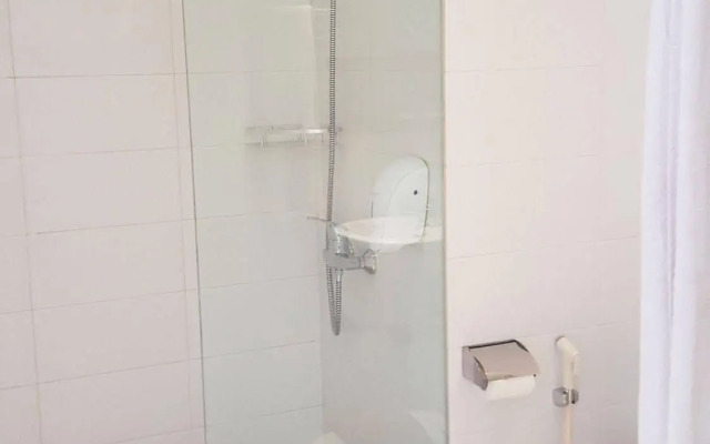 Centro City Service Apartment