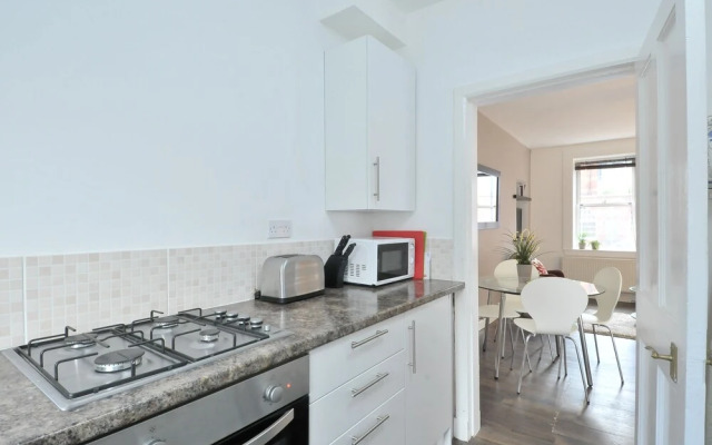367 Richmond Place Apartment