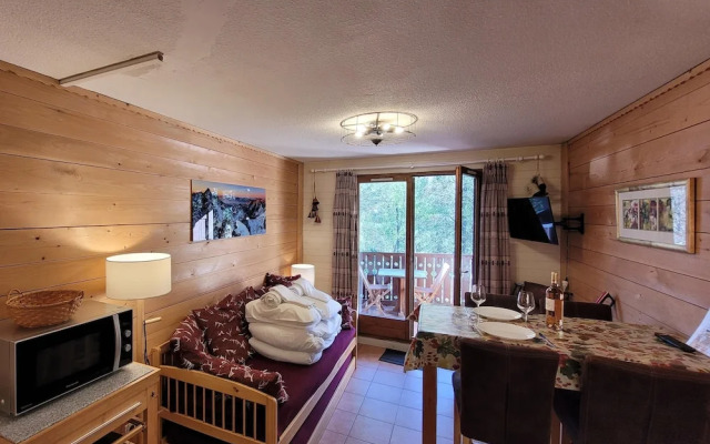 R Sidence Le Ch Teau - D86