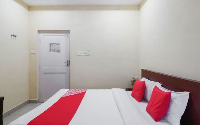 OYO 47526 Hotel Himalaya Residency