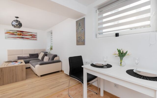 Quiet Apartment in Gdynia by Renters