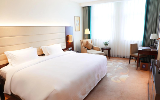 Ritan Hotel Downtown Beijing – Guest Rooms – Beijing