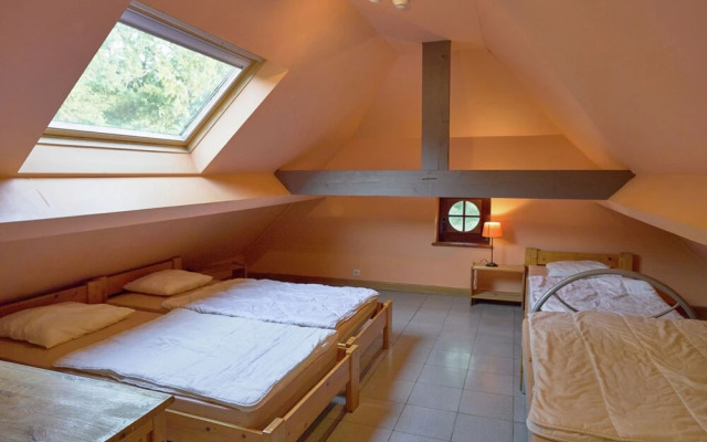 Spacious Holiday Home in Anhee Belgium