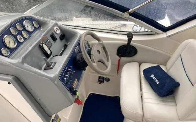 Stunning 2-bed Boat in Dreverna