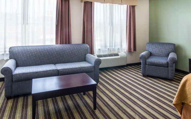 Quality Inn & Suites West Monroe