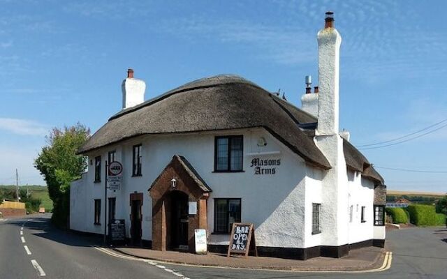 The Masons Arms