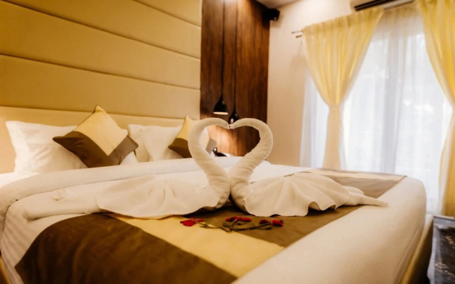 Lamour Beach Resort