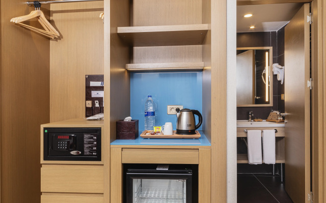 Csk The Halich Port Istanbul