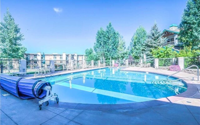 Storm Meadows Spa Grenoble III