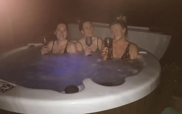 Brynllwyd Glamping