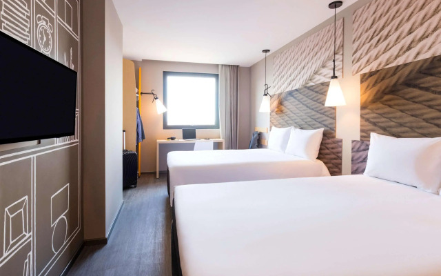 Ibis Tijuana Zona Rio