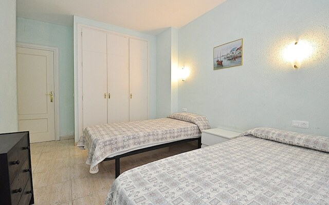 Apartment Llaverias-Calafats 171
