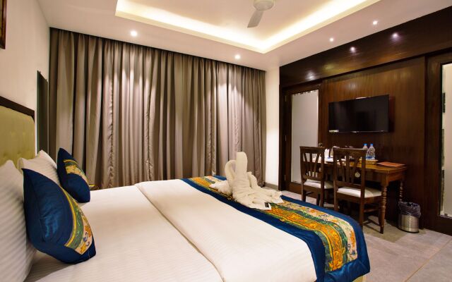 Fabhotel King S Court
