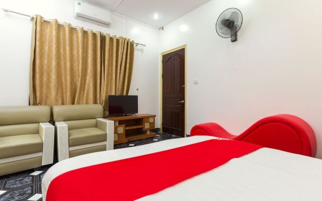 OYO 889 Ha Vy Motel