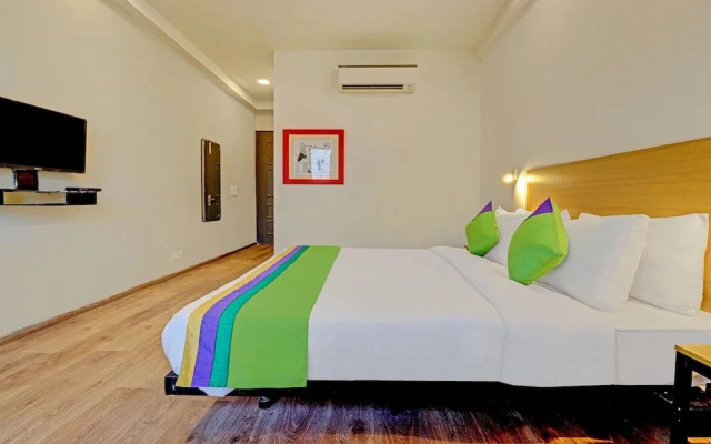 Chs Medanta by Treebo Rooms