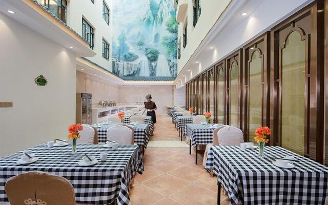 Vienna Hotel Guangxi Guilin Yangshuo Eternal Love