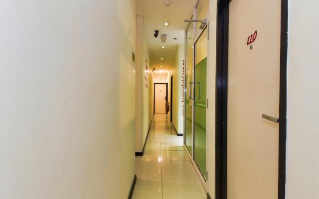 OYO 479 The Green Hotel