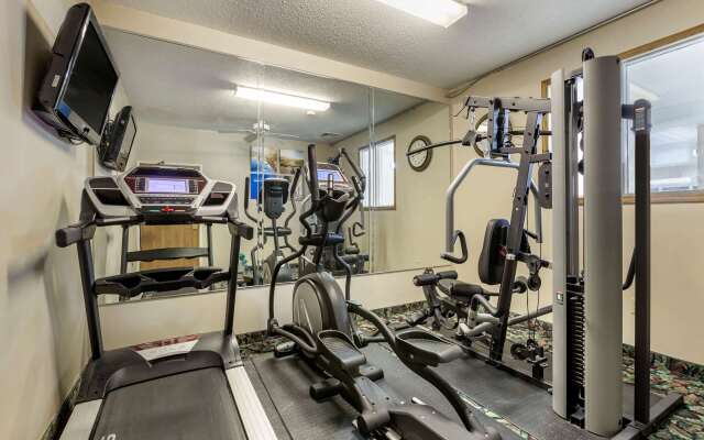 Comfort Inn Muscatine near Hwy 61